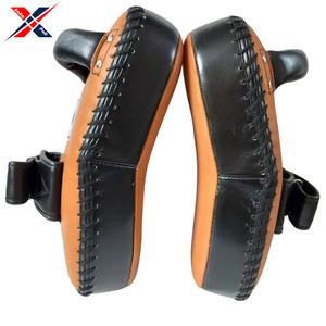 2024 Phòng Tập Thể Dục Tập Thể Dục Tốt Bán Mới Nhất Phong Cách Cong Nâu Đen Chính Hãng Da Đào Tạo Đấm Bốc Đá Lá Chắn - Product Image 6