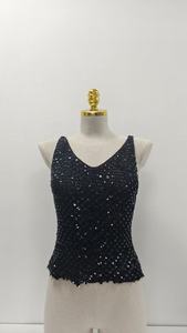 Camisole au crochet avec paillettes, crocheté à la main, vêtement unique en paillettes - Product Image 2