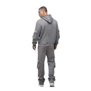 Conjunto de sudadera con capucha y Jogger con bolsillo de carga gris para hombre, ropa de calle de lana pesada, chándal de utilidad, moda urbana, producción OEM de dos piezas - Product Image 2