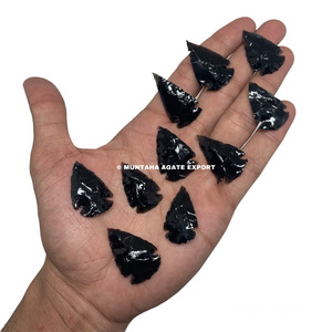 หัวลูกศรหินออบซิเดียนสีดำแกะสลักด้วยมือ สัมผัสเหมือนจริง ขนาด 1-1.5 นิ้ว ของสะสมงานศิลปะคุณภาพพรีเมียม มุนตาฮะ - Product Image 2