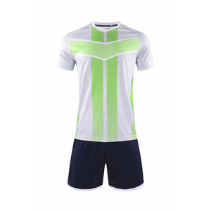Vente en gros de vêtements de football unisexes de haute qualité maillots de football respirants avec manches courtes uniformes de football pour enfants - Product Image 3