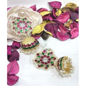 Hermosos Pendientes Colgantes de Latón Chapado en Oro con Circonitas para Mujeres y Niñas, Ideales para Fiestas Nocturnas - Product Image 2