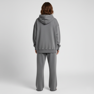 Ensemble streetwear femme en velours 100% coton, comprenant un sweat à capuche court à épaules tombantes et un pantalon de survêtement coupe skinny, effet délavé et ourlet brut, grammage lourd - Product Image 2