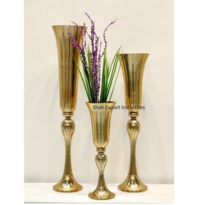 Jarrón sin título de Metal con aspecto de tendencia para el hogar y la boda, jarrón de suelo decorativo, jarrón de flores chapado en oro de gran tamaño - Product Image 1