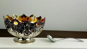 ชามตกแต่งทรงเหยือก ดีไซน์เนอร์ งานตกแต่งบ้านสไตล์ราชวงศ์ เหมาะสำหรับตกแต่งโต๊ะกลาง จัดแสดงในงานเทศกาล และเป็นของขวัญจากอินเดีย - Product Image 4