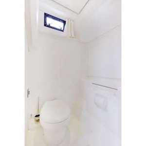 Lagoon 52 F, Equipo Marino, 2 Motores de 69 CV, 15.86 x 8.60 m - Product Image 2