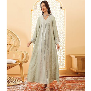Les maxi robes arabes à couper le souffle en tissus de soie et embellissements élégants sont maintenant prêtes pour la distribution en gros - Product Image 3