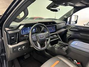 Modelo Popular 2024 G M C Sierra 2500HD AT4 Duramax 6.6L Turbodiésel V8 4WD - Product Image 5