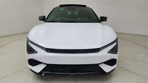 Voiture de sport d'occasion certifiée LHD GT-Line RWD 2024 Automatique Sièges en cuir Toit ouvrant panoramique - Product Image 2