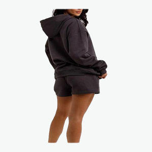 Nouvelle mode 100% coton été décontracté deux pièces ensemble pour femmes épaule tombante à capuche et short avec logo couleur personnalisée - Product Image 4