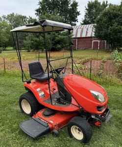 Kubota Compact Diesel Tractor Lawn Mower. - Product Image 1