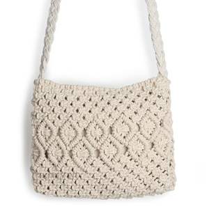 Sac à main carré en coton beige de haute couture, conçu sur mesure, avec franges, durable et doux pour un usage quotidien ou pour les mariages - Product Image 2