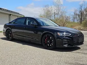VOITURE Audi S8 PARFAITEMENT 2023 - Product Image 2