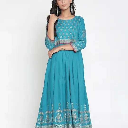 Ropa de fiesta de boda tradicional india impresa estilo Anarkali completamente cosido Kurta mujeres listas para usar colección étnica a granel