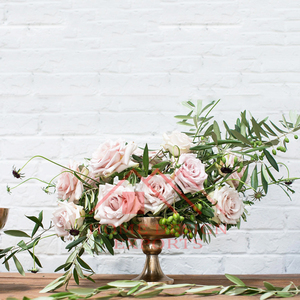 Vase en métal décoratif de table de mariage de luxe de fleur en métal fait à la main fini or 2025 - Product Image 3