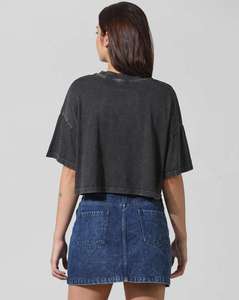 เสื้อยืดทรงบ็อกซี่สำหรับผู้หญิงจากโรงงานโดยตรง |   เสื้อยืดแฟชั่นผู้หญิงแบบแห้งเร็วสวมใส่สบายออกแบบเองได้ |   เสื้อยืดทรงบ็อกซี่ลำลองราคาส่ง - Product Image 2