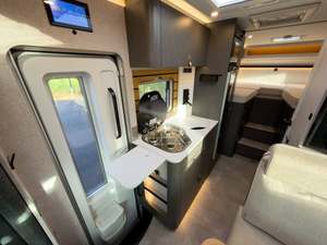 HYMER ML-T 580 Luxury Mercedes Sprinter Motorhome RV | HYMER ML-T 580 Premium Class C Camper Motorhome | HYMER ML-T 580 Caravan - Product Image 4