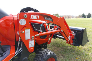 Tractor Kioti CS2220 en Venta - Product Image 4