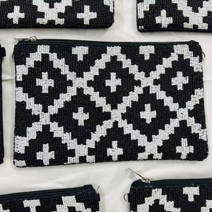 กระเป๋าคลัทช์สไตล์โบฮีเมียนหรูหราสำหรับผู้หญิงกระเป๋าผ้าแคนวาสสีลูกปัดแก้วหลากสีสำหรับผู้หญิงทันสมัย - Product Image 1