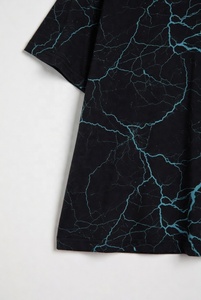 T-shirt décontracté imprimé tendance, tissu doux et confortable, tenue élégante pour tous les jours - Product Image 3