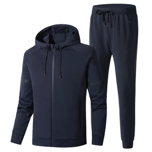Nuevo conjunto deportivo de alta calidad para hombre, ropa deportiva de primavera para gimnasio, traje con capucha, traje deportivo clásico de poliéster, conjunto para correr y trotar para hombre - Product Image 2