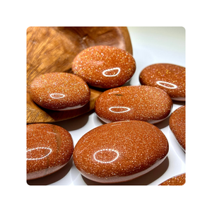 Venta al por mayor, piedras de Palma de piedra dorada roja a granel, Ágata pulida con cristales curativos brillantes para ambición y vitalidad, estilo amoroso - Product Image 1