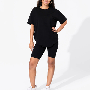 Conjunto de ropa deportiva personalizada para mujer, Top corto y pantalones cortos de 2 piezas, logotipo bordado, ropa de entrenamiento de secado rápido, fabricado en Pakistán 2025 - Product Image 1