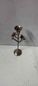 Candelabros de diseñador pequeños especiales en hermosas formas y diseños utilizados para decoraciones del hogar y decoraciones navideñas - Product Image 3