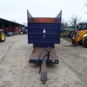 Remorque à cargaison fermée 6x10 compacte et résistante, idéale pour les petites entreprises, le stockage sécurisé d'outils ou la livraison de fret local - Product Image 2