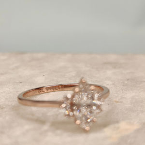 Anillo de compromiso de boda solitario chapado sólido de 14K de alta calidad, Diamante de corte Marquesa cultivado en laboratorio VVS clásico para mujer - Product Image 3