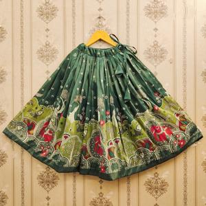 Shoryam Fashion Lehenga Choli Dupatta en polyester pour enfants |   Vêtement ethnique pour filles, imprimé Kalamkari vert, infroissable, séchage rapide - Product Image 6