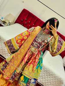 Élégant brodé dentelle Vintage motif floral traditionnel Tribal bohème Banjara Afghani femmes robes de mariée personnalisable - Product Image 3