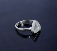 Collet en argent sterling 925 de forme triangulaire de 7 à 30 mm, sertissage vide, anneaux de sertissage, taille US-7, vente en gros de collets en métal argenté