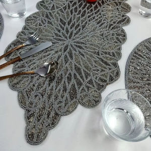 Set de table luxueux fait main avec des perles, antidérapant - Product Image 1