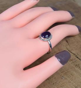 Anillo fino de plata 925 hecho a mano para mujer con piedra preciosa de corte ovalado de amatista fuente directa para uso diario de boda - Product Image 3
