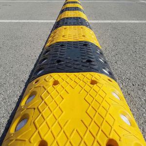 Juego de Reductores de Velocidad de Goma Termoplástica Reflectante EKO Classic con Cubierta de 7.5 Metros para Aplicación en Carreteras - Product Image 4