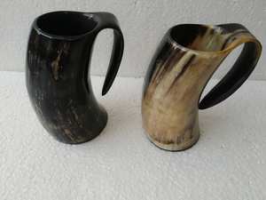 Jarra de cuerno vikingo auténtica, 500ml, 200ml, 14oz, recipiente para beber medieval, artesanías naturales hechas a mano, grabado de logotipo personalizado - Product Image 4