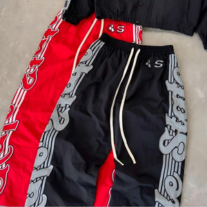 Survêtements en nylon personnalisés à rayures latérales brodées, survêtements deux pièces pour hommes, pantalons évasés, sweats à capuche, survêtements pour hommes - Product Image 2