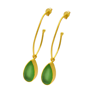 Boucles d'oreilles en argent sterling 925 de conception romantique avec des goujons plaqués or de pierre précieuse taillée de poire de calcédoine de Prehnite pour des fêtes ou un cadeau - Product Image 4