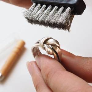 Arcilla de Plata Pura SHANNTA 95g 99.9% Hecha a Mano para Manualidades y Expresiones Creativas - Product Image 5