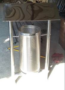 Poubelle murale en acier inoxydable de la meilleure conception 2025 à un prix raisonnable pour le marché indien Structure debout montée sur poteau - Product Image 4