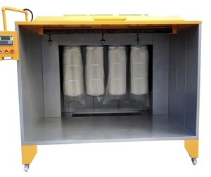 Cabine de peinture en poudre à convoyeur très demandée avec système de pulvérisation automatique pour une production continue disponible au meilleur prix - Product Image 2