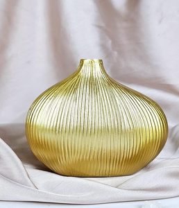 Gold Flower <b>Vase</b> a Beautiful Fusion of Artistry and Texture for Elegant Floral Arrangements - Product Image 4