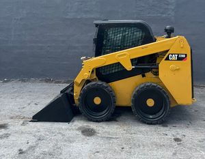 รถตักล้อยาง CAT 226D ราคาโรงงาน เครื่องจักรก่อสร้างขนาดเล็ก 4 ล้อ สภาพดีเยี่ยม เครื่องยนต์ Caterpillar ระบบ KYB - Product Image 1