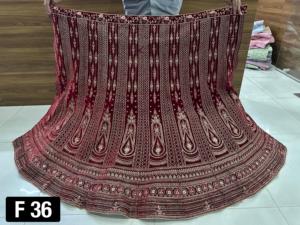 Juego de Lehenga de terciopelo con 2,5 m Flair Double Can Fitting Heavy Jarkan Work Soft Net Dupatta Semi-Cosido Choli para fiestas de invierno - Product Image 6