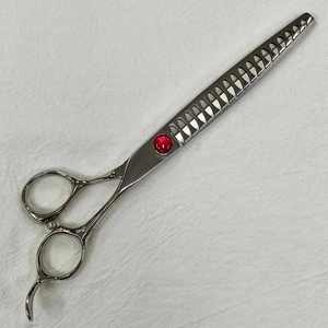 Ciseaux à mâchoires droits en acier inoxydable personnalisables écologiques de qualité supérieure ciseaux de toilettage professionnels pour animaux de compagnie pour chiens - Product Image 4