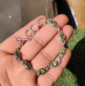 Peridot Gemstone Jewelry Mujeres Silver Boho Style Pulsera Joyería 925 Sterling Silver Trending Pulsera hecha a mano Regalo para mamá - Product Image 2