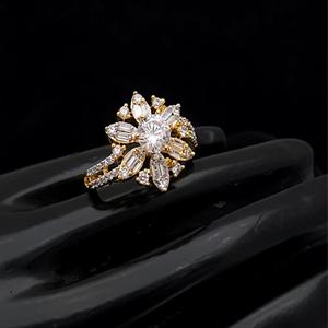 Bague élégante à la mode de meilleure qualité de finition d'or pour la fonction et la collection de vêtements de mariage de partie pour des femmes et des filles - Product Image 1
