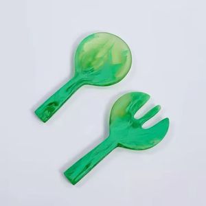 Ensemble de cuillères à salade en résine durable avec manche en bois étendu, ustensiles de cuisine faits à la main, vente en gros - Product Image 4