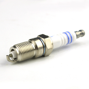 HR8DC+14 Vente en gros de bougies d'allumage automobiles 0242229655 Bougies en nickel-cuivre pour voitures Cadillac Ford - Product Image 1